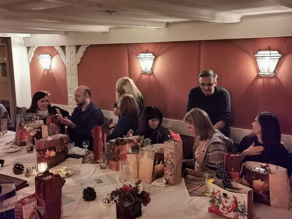 2019 12 14 Weihnachtsessen Traumpfoten 17